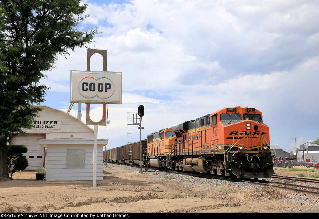 BNSF 6021